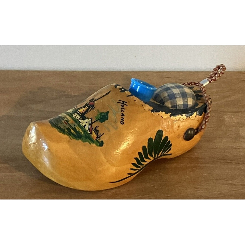 Vintage Dutch Holland WOODEN SHOE PIN CUSHION & THIMBLE HOLDER for Sewing 5"x 2"